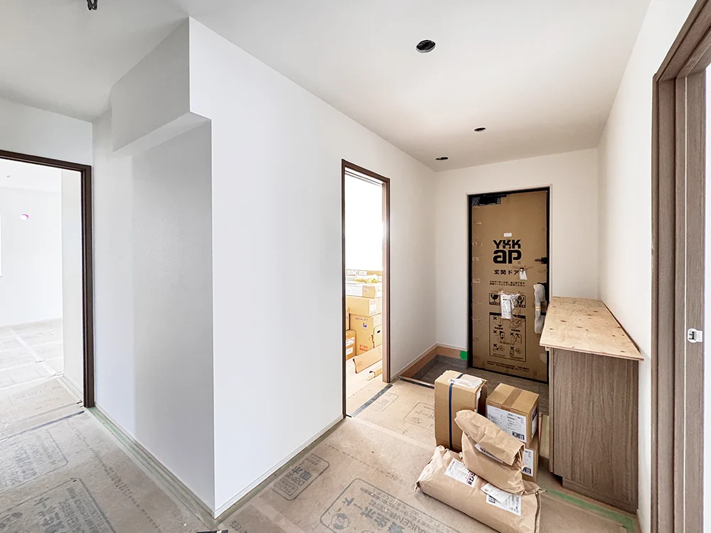 内部クロス工事の様子